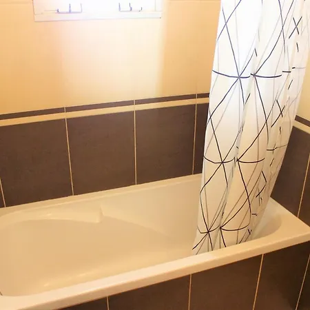 Appartement Pool And Garden